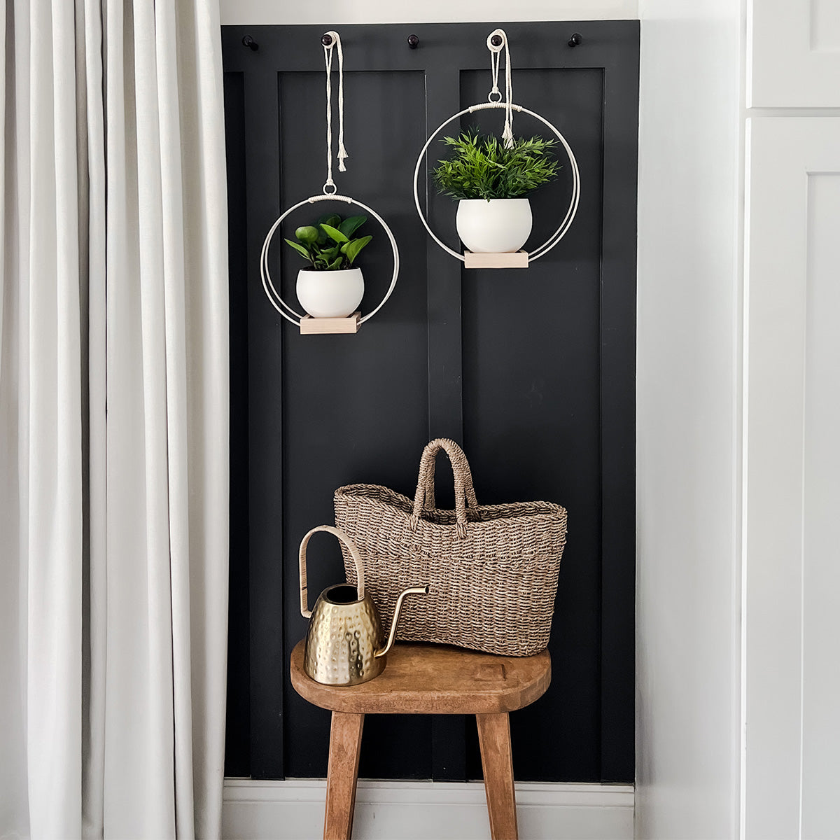 Light Hanging Planter
