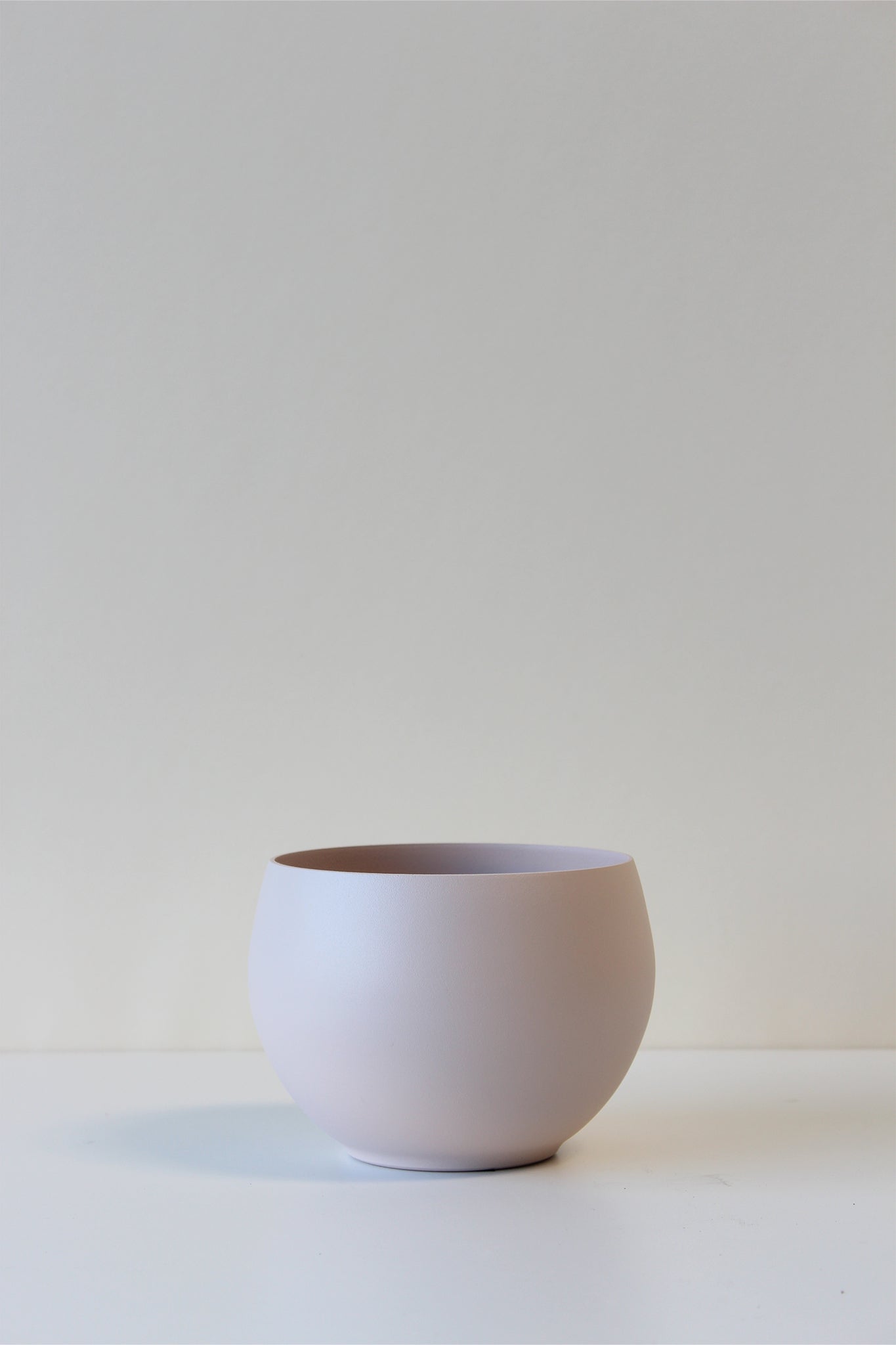lightweight houseplant pot in blush color