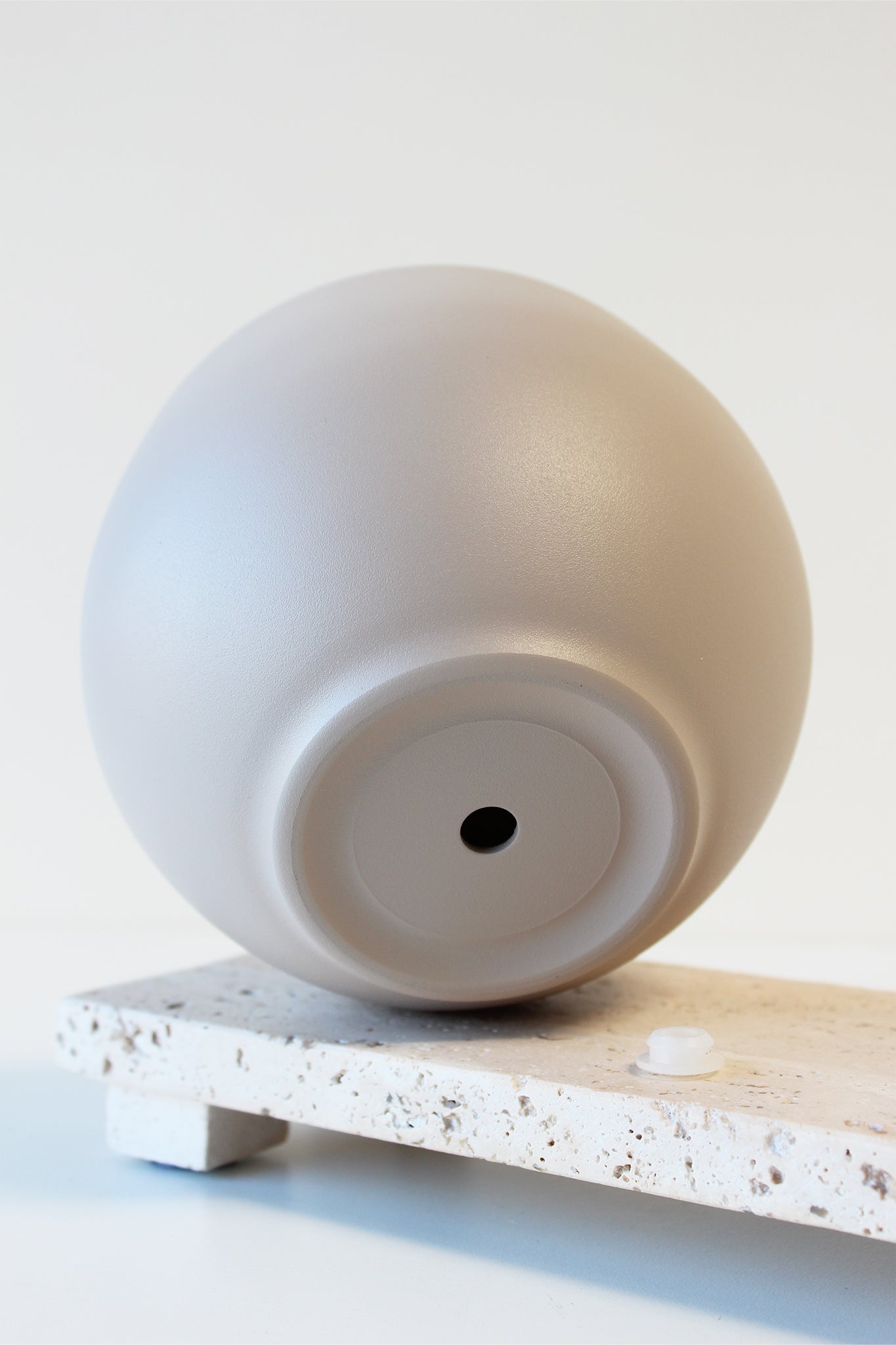 houseplant pot drainage hole and plug