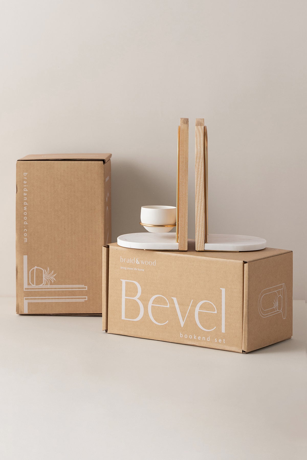 Bevel Bookend Set+ Pot